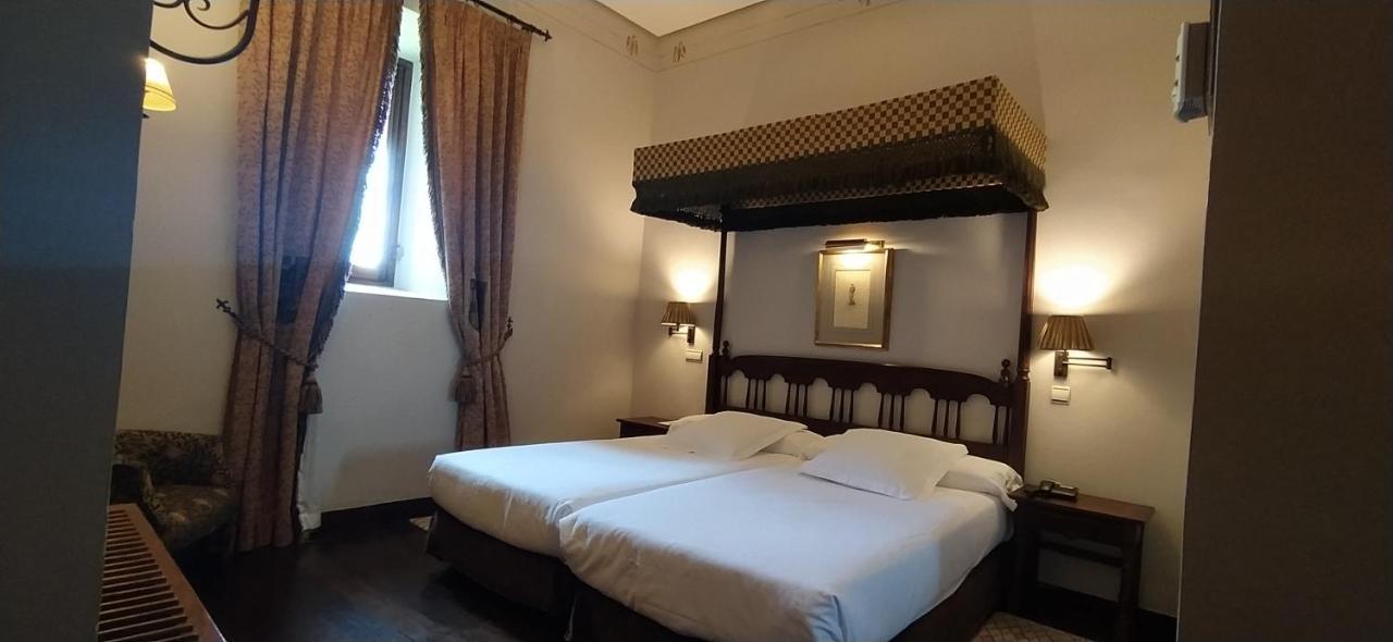 Parador De Olite Dış mekan fotoğraf